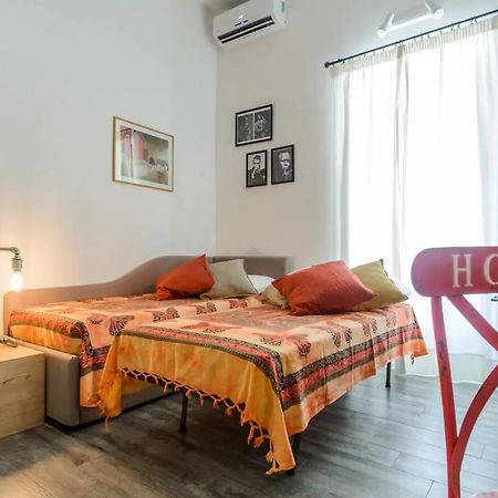 Vesuvius A Mezzocannone Apartment Naples Luaran gambar