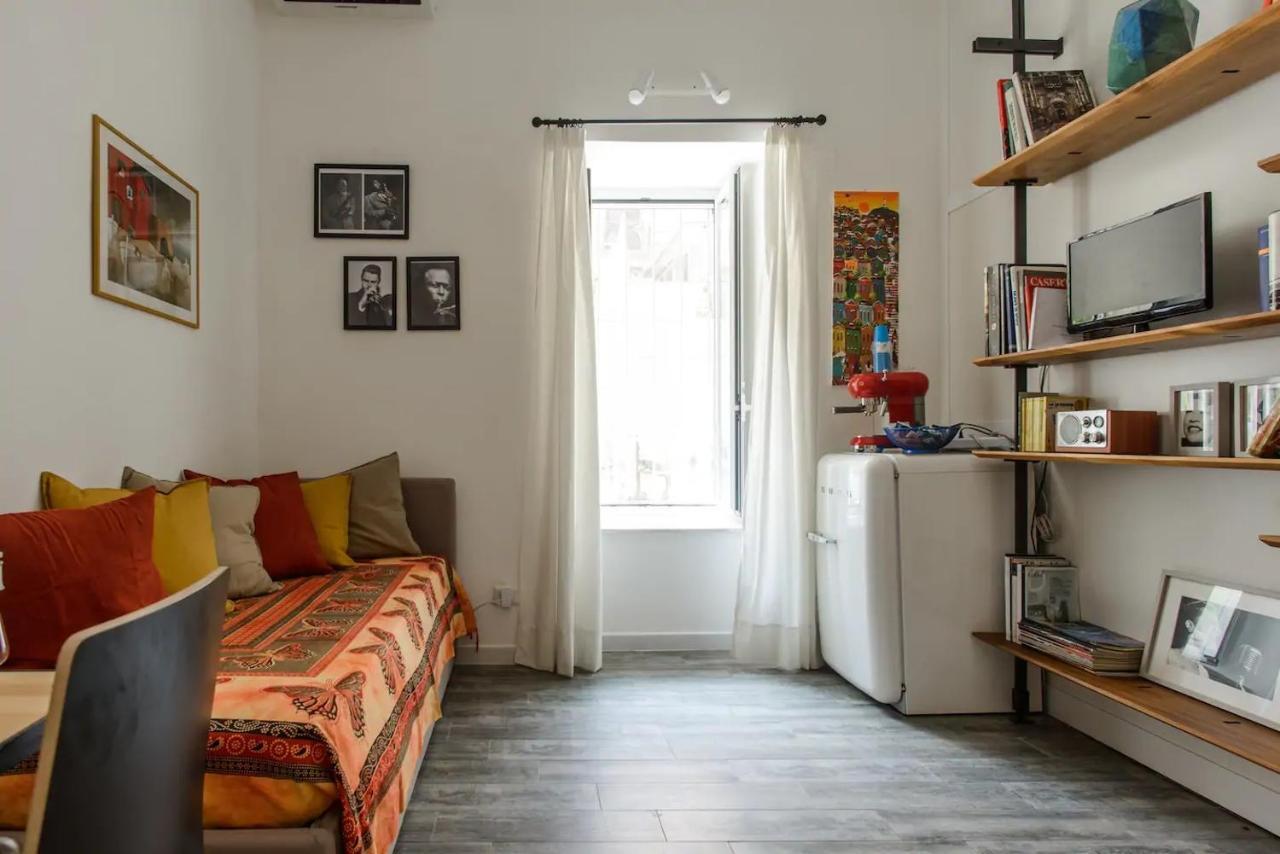 Vesuvius A Mezzocannone Apartment Naples Luaran gambar