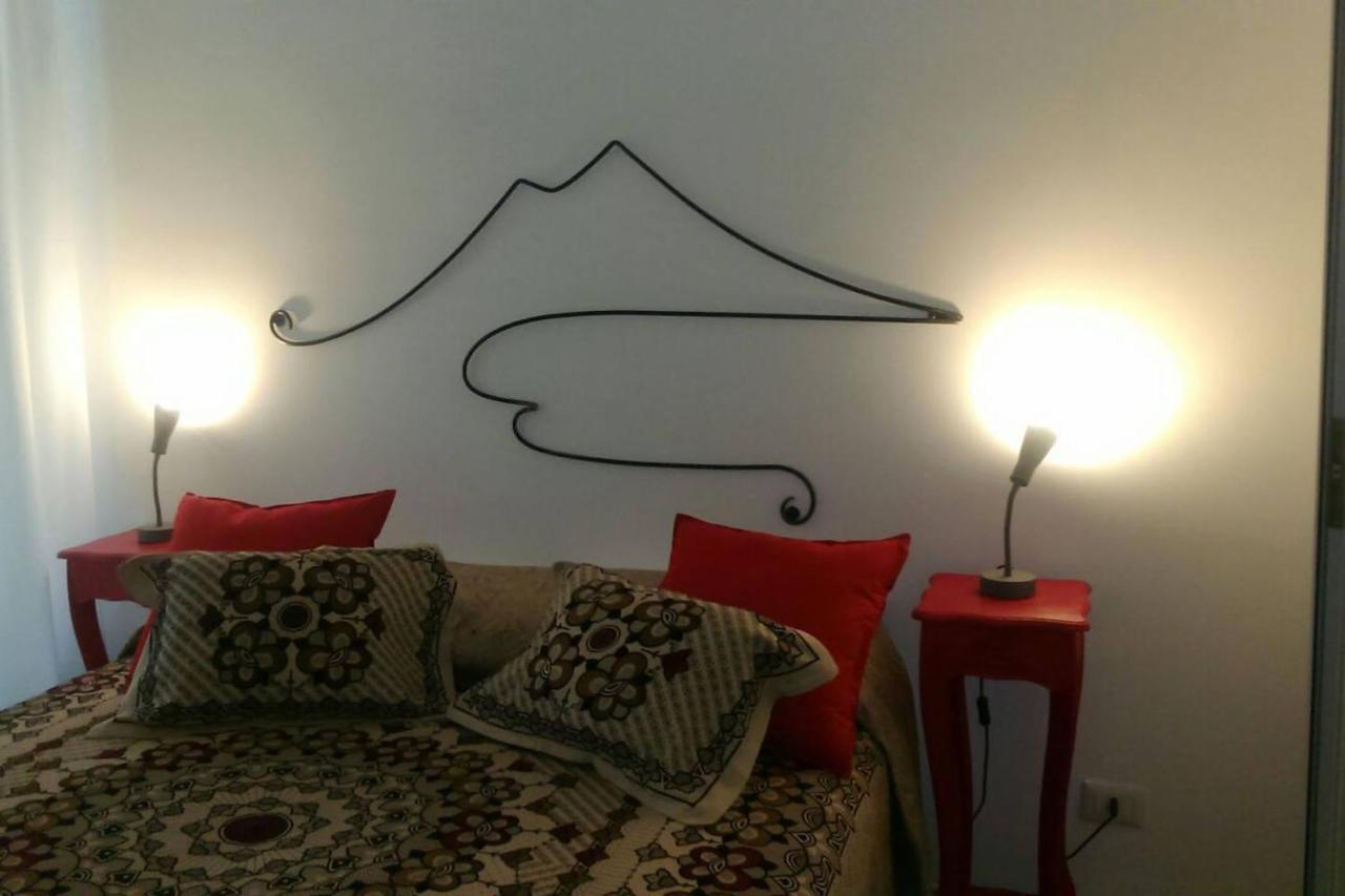 Vesuvius A Mezzocannone Apartment Naples Luaran gambar