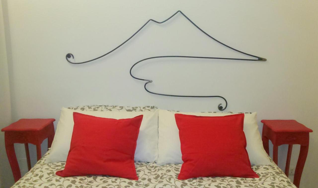 Vesuvius A Mezzocannone Apartment Naples Luaran gambar