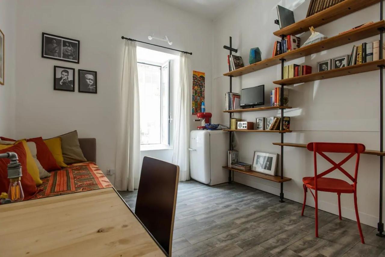 Vesuvius A Mezzocannone Apartment Naples Luaran gambar